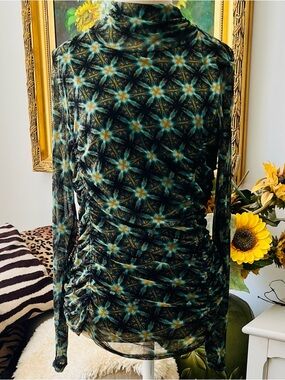 🎉New Long-Sleeve Floral Print Mesh Top - Green